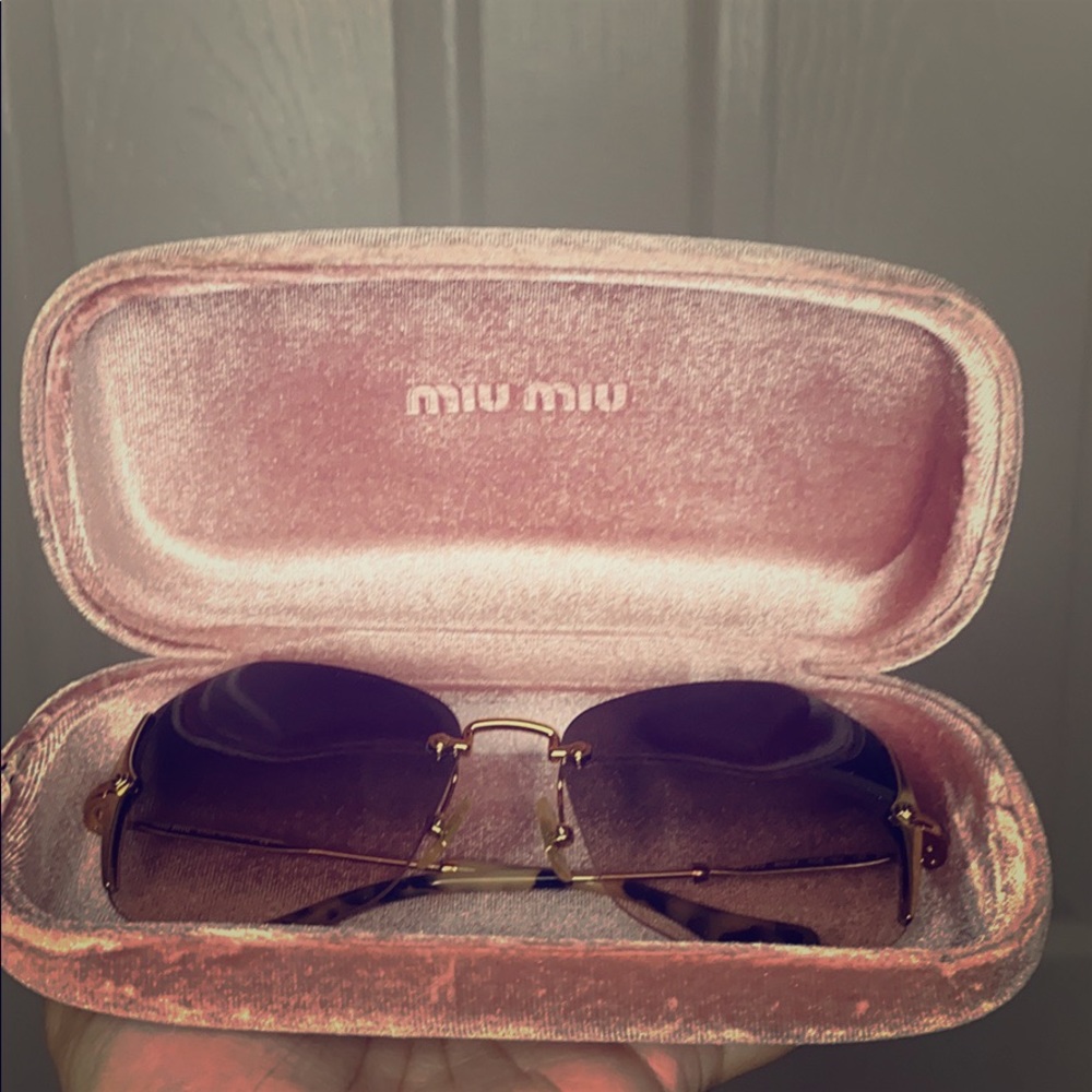 MIU MIU sunglasses